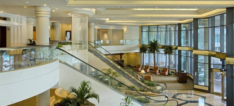 东布朗斯维克希尔顿酒店&行政会议中心(Hilton East Brunswick Hotel & Executive Meeting Center)图片