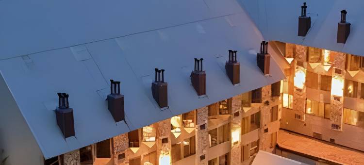 惠斯勒山边行政酒店(Mountain Side Hotel Whistler by Executive)图片