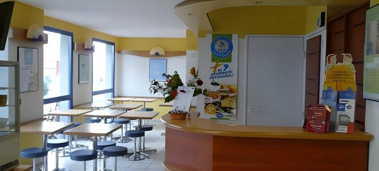 圣布里厄伊费尼亚克宜必思快捷酒店(Ibis Budget Saint-Brieuc Yffiniac)图片