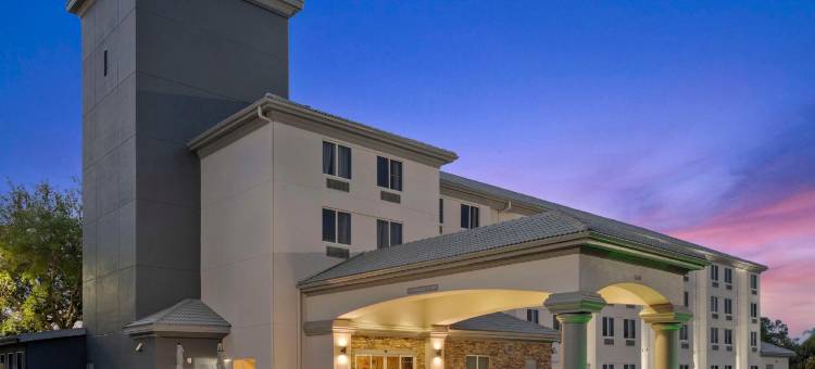 奥兰多希尔顿斯帕克酒店-海洋世界附近(Spark by Hilton Orlando near SeaWorld)图片