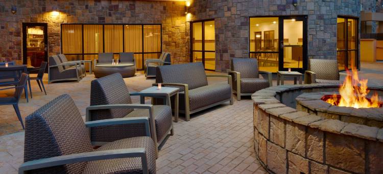 亚特兰大科尼尔斯万怡酒店(Courtyard Atlanta Conyers)图片