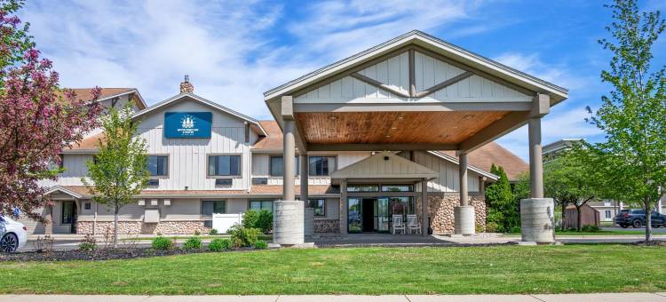 白松酒店套房(White Pines Inn & Suites)图片