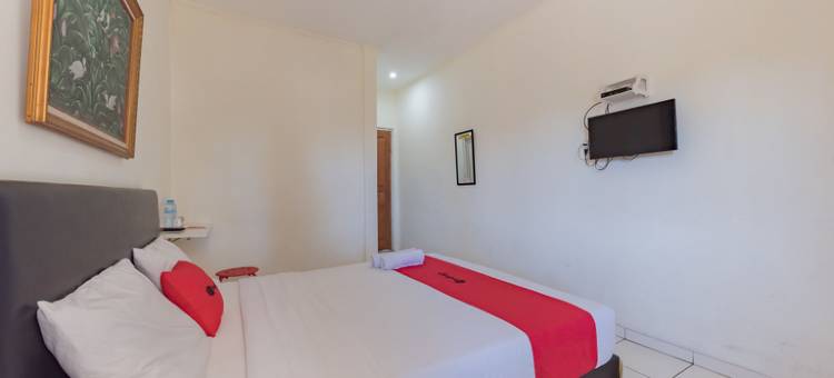 红多兹伊斯兰酒店-苏加武眉拉亚街(RedDoorz Syariah @ Jl Raya Sukabumi)图片