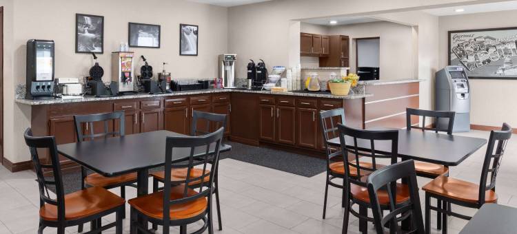 布里奇波特速8酒店(Super 8 by Wyndham Bridgeport/Clarksburg Area)图片