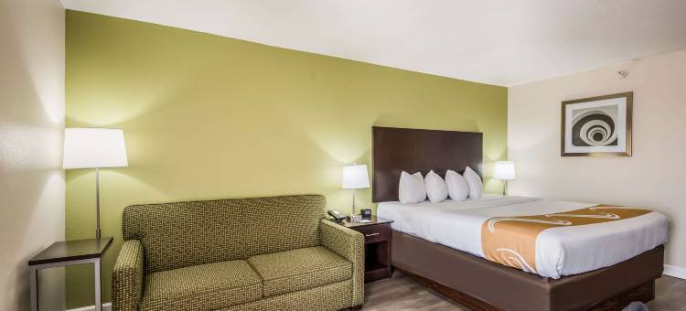 昆西 - 市中心凯艺套房酒店(Quality Inn & Suites Quincy - Downtown)图片