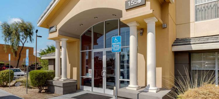 美洲长住套房酒店-拉斯维加斯火烈鸟(MainStay Suites Las Vegas Flamingo)图片