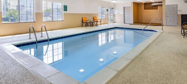 诺福克拉昆塔温德姆套房酒店(La Quinta Inn & Suites by Wyndham Norfolk)图片