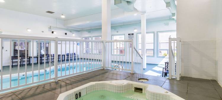 舒适套房酒店(Comfort Inn & Suites)图片