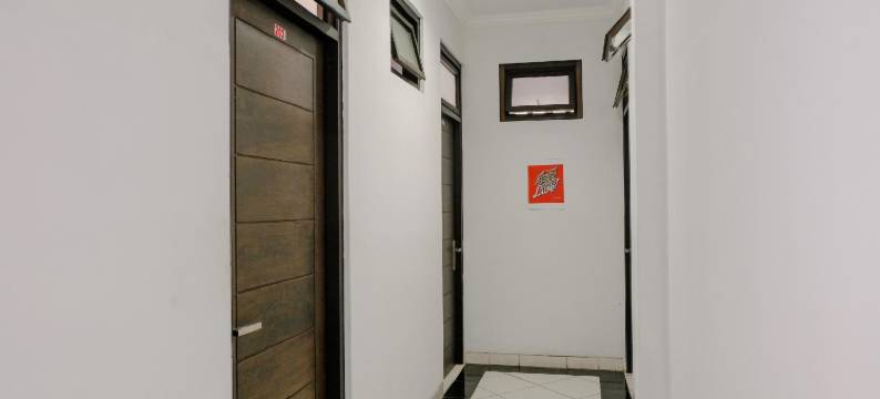 OYO Life 2744 Qudsi宾馆(OYO Life 2744 Guest House Qudsi)图片