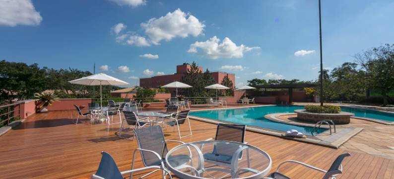 希尔顿织锦系列的Almenat Embu das Artes(Almenat Embu Das Artes, Tapestry Collection by Hilton)图片