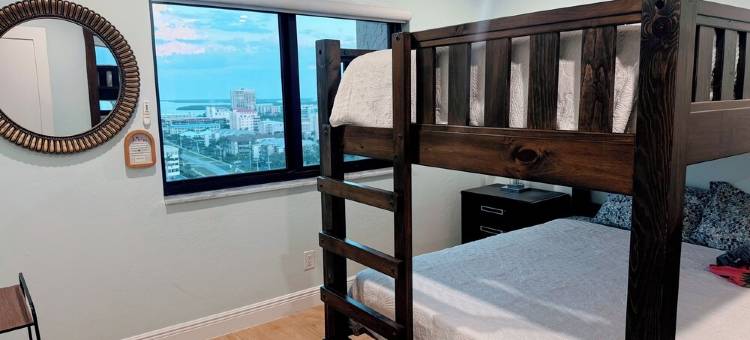 Direct BEACHFRONT 2bd/2bth Sea Winds of Marco FULLY REMODELED 12/2024 16th floor图片