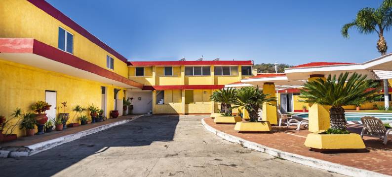 Capital O 科隆，哈利斯科州古兹曼市(Capital O Colón, Ciudad Guzmán Jalisco)图片