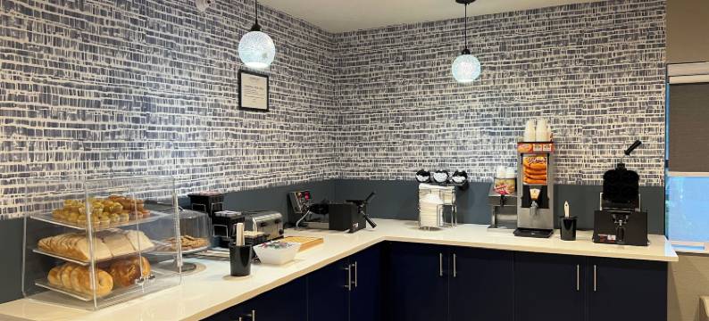 格伦代尔/密尔沃基美吟温德姆酒店(AmericInn by Wyndham Glendale/Milwaukee)图片