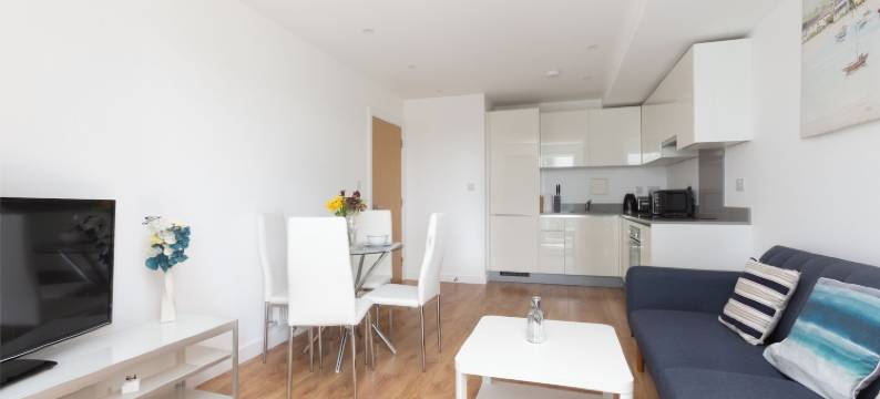 伦敦恩菲尔德的Skyvillion Tower Points - Tower Point 可爱公寓(Skyvillion - Cozy Apartments in Enfield Town with Free Parking & Wifi)图片