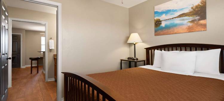 科图拉鹰巢 - 温德姆旅屋(Eagle's Den Suites Cotulla a Travelodge by Wyndham)图片