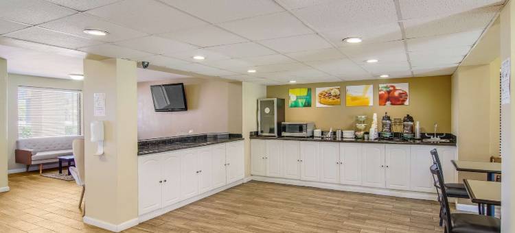 Suburban Studios Hotel Kingsland Near I-95图片