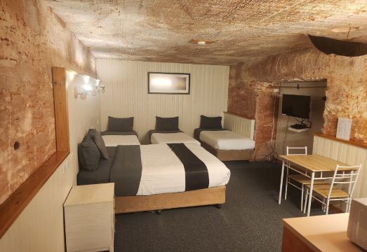 Comfort Inn Coober Pedy Experience Hotel Overview