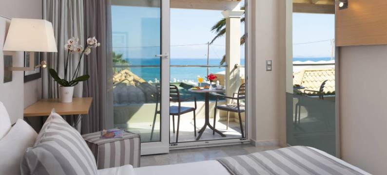 阿查拉维海滩酒店(Acharavi Beach Hotel)图片