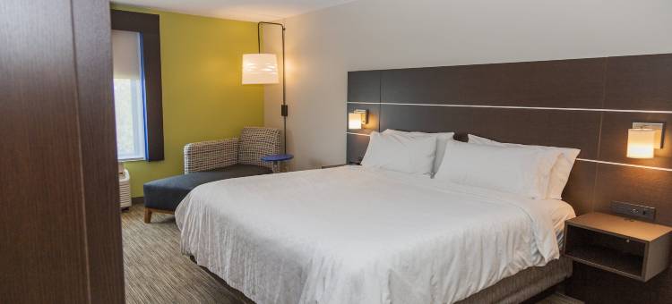 Holiday Inn Express 克莱顿(东南罗利)(Holiday Inn Express CLAYTON (SE RALEIGH) by IHG)图片