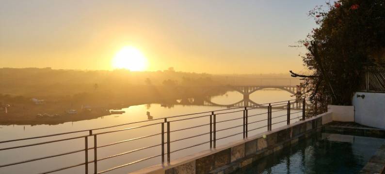 艾宰穆尔罗姆拉皮亚酒店(L'Oum Errebia)图片