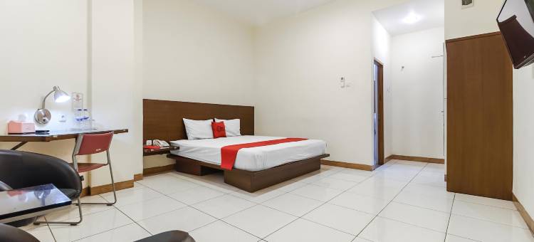 RedDoorz Plus @ Karebosi Area 2 Makassar图片