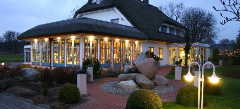 卡斯塔尼恩阿莱乡村酒店(Landhotel Kastanienallee Putbus)图片