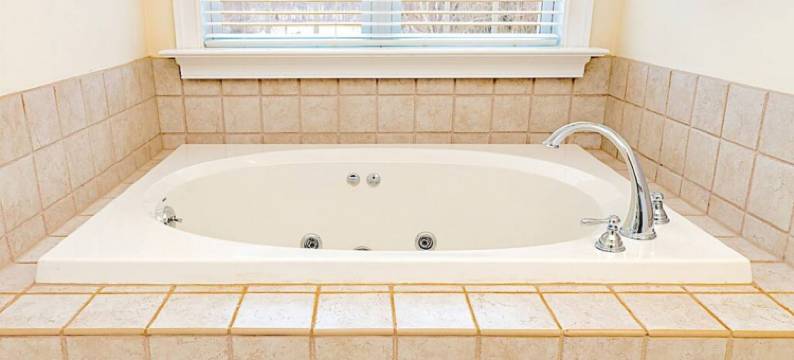 斯托尼克里克温特格林小屋带电动车充电器(Stoney Creek Cottage Wintergreen w EV Charger)图片