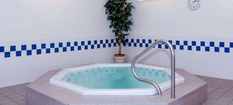 凯艺全套房酒店 - 近西英亩(Quality Suites Near West Acres)图片