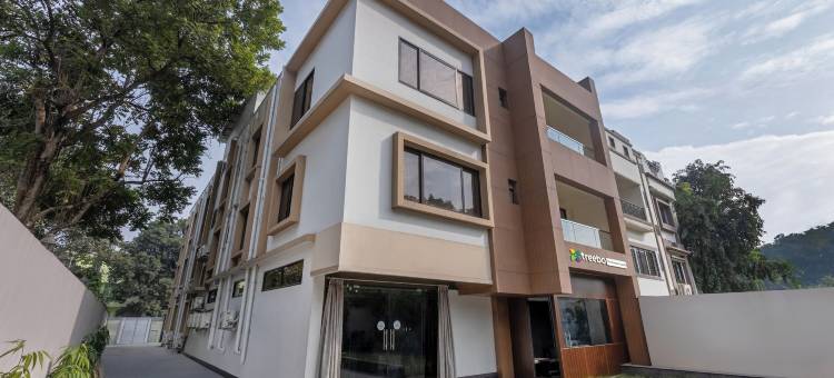 比斯图普尔的Treebo金色沙滩(Treebo the Golden Sands, Bistupur)图片