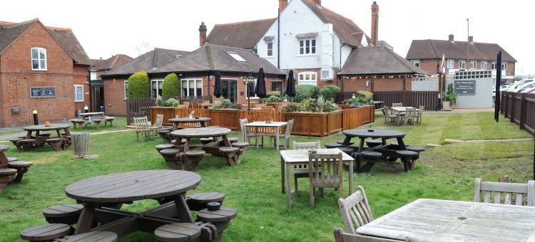 白鹿 - 格林国王旅馆(White Hart by Chef & Brewer Collection)图片