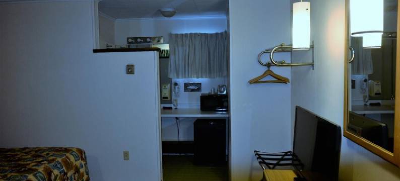 铁山经济型旅馆(Budget Host Inn Iron Mountain)图片