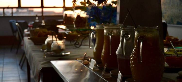 米纳斯吉拉斯州普苏阿莱格的迪亚斯酒店(Hotel Dias em Pouso Alegre - MG)图片