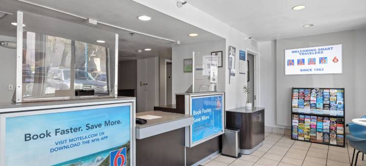 欧申赛德6号汽车旅馆(Motel 6 Oceanside, CA)图片