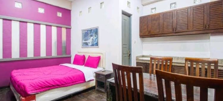 宾塔洛托巴纳旅馆(OYO 90696 Tobana House Bintaro)图片