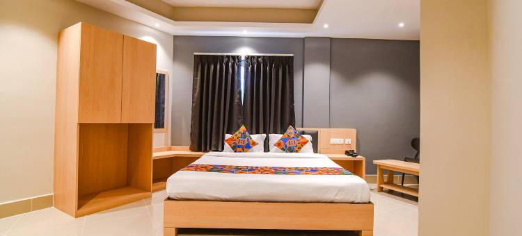 法布JP - 萨塔拉加奇火车站酒店(FabHotel JP - Nr Sataragachhi Railway Station)图片