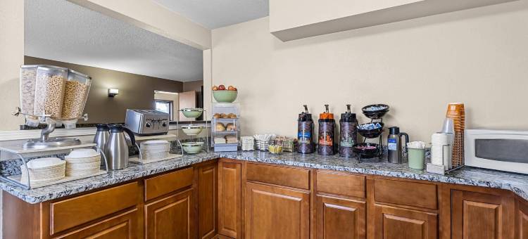 拉皮德城罗德威酒店(Rodeway Inn Rapid City)图片