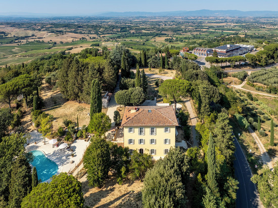 诺比利斯魅力酒店