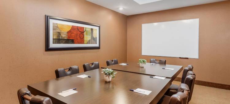 温赖特贝斯特韦斯特套房酒店(Best Western Wainwright Inn  Suites)图片