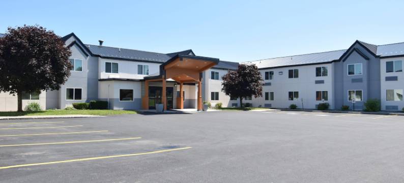 沃特敦-德拉姆堡品质套房酒店(Quality Inn & Suites Watertown Fort Drum)图片