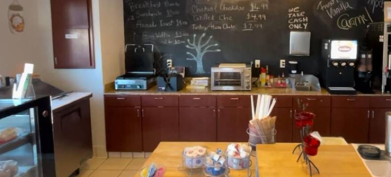 星光旅馆及套房汽车旅馆 29 棕榈树 约书亚树国家公园(Starlight Inn & Suites Motel 29 Palms Joshua Tree National Park)图片