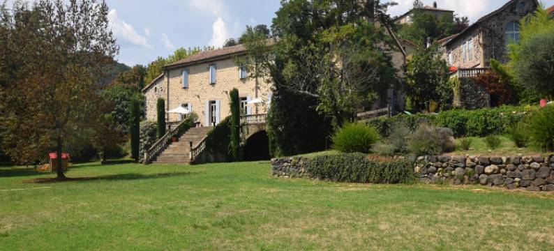 Holiday Home in Ardèche near Château de Ventadour图片