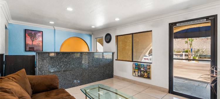 约书亚树国家公园美洲最佳价值套房酒店(Americas Best Value Inn and Suites Yucca Valley)图片