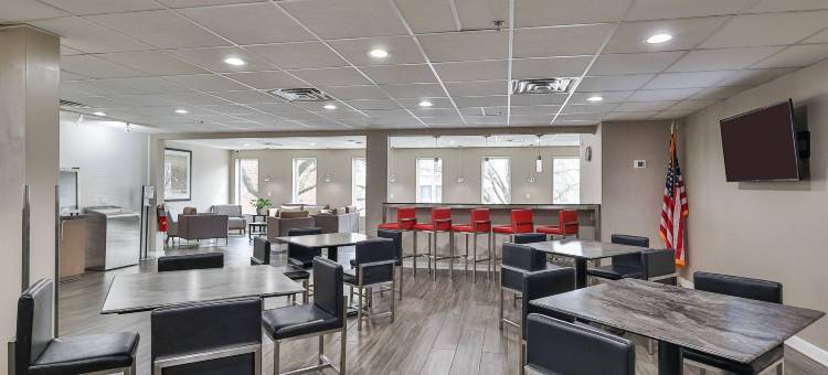 斯特劳兹堡波科诺山佩恩斯特劳德酒店 - 阿桑德连锁酒店(The Penn Stroud, Stroudsburg - Poconos, Ascend Hotel Collection)图片