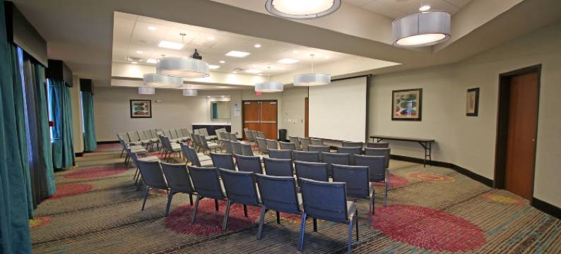 智选假日套房酒店夏洛特北北湖(Holiday Inn Express & Suites CHARLOTTE NORTH by IHG)图片