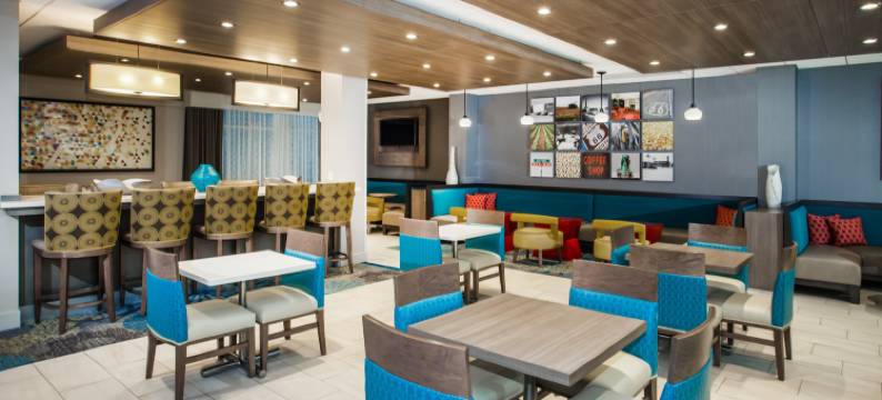 智选假日套房酒店-里奇菲尔德(Holiday Inn Express & Suites LITCHFIELD WEST by IHG)图片