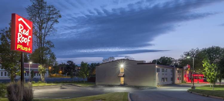 波基普西红顶Plus酒店(Red Roof PLUS+ Poughkeepsie)图片