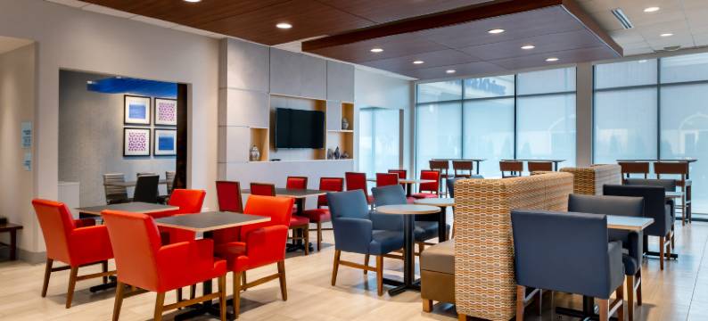 罗密欧维尔乔利埃特北智选假日套房酒店(Holiday Inn Express & Suites ROMEOVILLE - JOLIET NORTH by IHG)图片