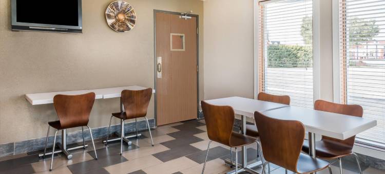 奥科维尔速8酒店(Super 8 by Wyndham Okawville)图片