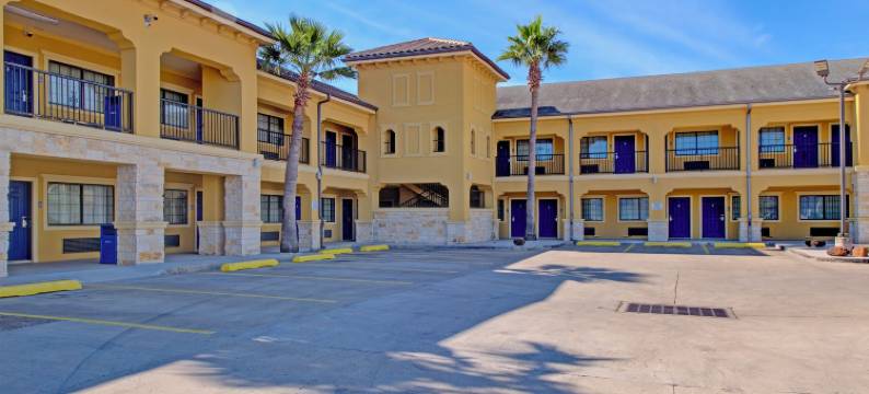 韦斯拉科/梅赛德斯韦斯拉科酒店(Weslaco Inn by Capital O Near Mercedes)图片