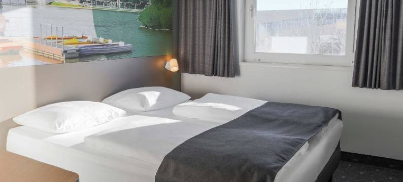 伯布林根B&B酒店(B&B HOTEL Böblingen)图片